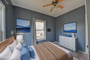 bedroom with ceiling fan