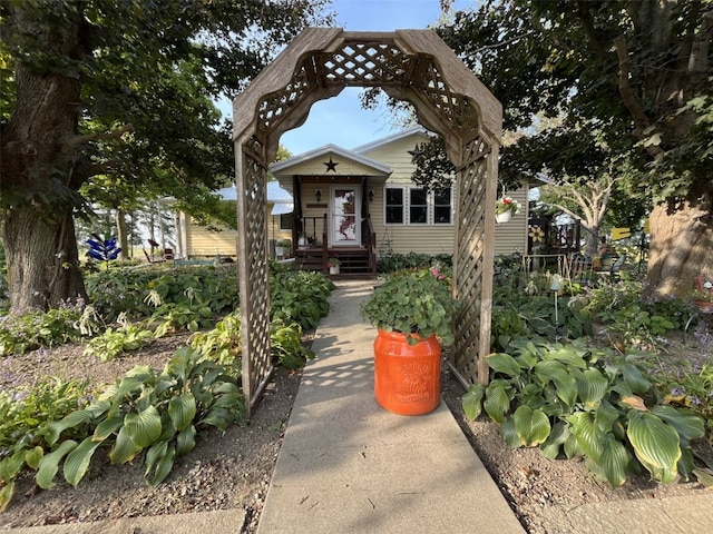 view of front of house