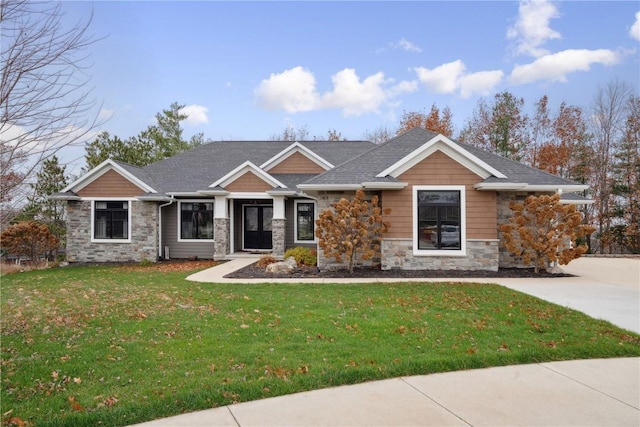 3037 Dell Ridge Ct, Hiawatha, IA 52233 - craftsman inspired home with stone siding, a front yard, and a shingled roof