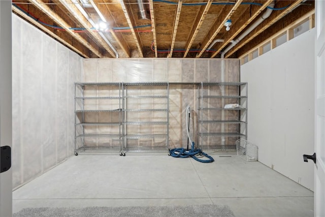 3037 Dell Ridge Ct, Hiawatha, IA 52233 - view of unfinished basement