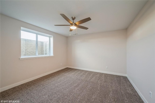 unfurnished room featuring carpet flooring and ceiling fan