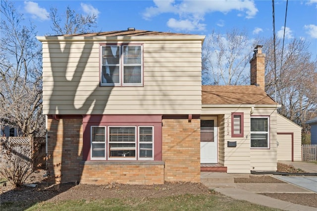 view of front facade featuring a garage