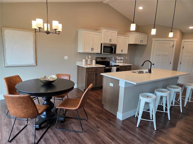 1807 Shady Grove Rd SW, Cedar Rapids, IA 52404 - photo 3