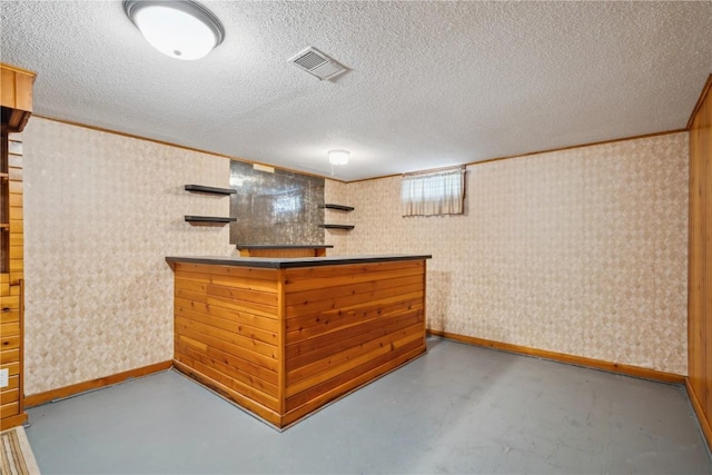 bar with a textured ceiling