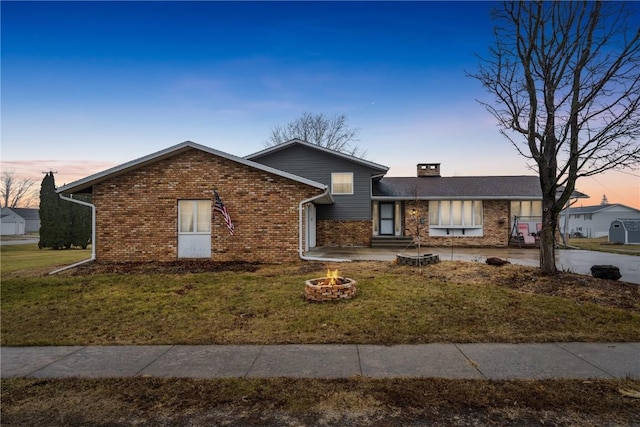 202 7th St, Van Horne, IA 52346 - view of front facade with a lawn