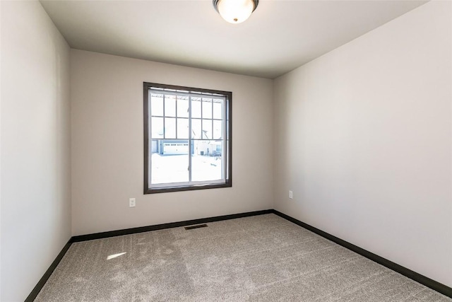 7633 Westfield Dr NE, Cedar Rapids, IA 52402 - photo 23