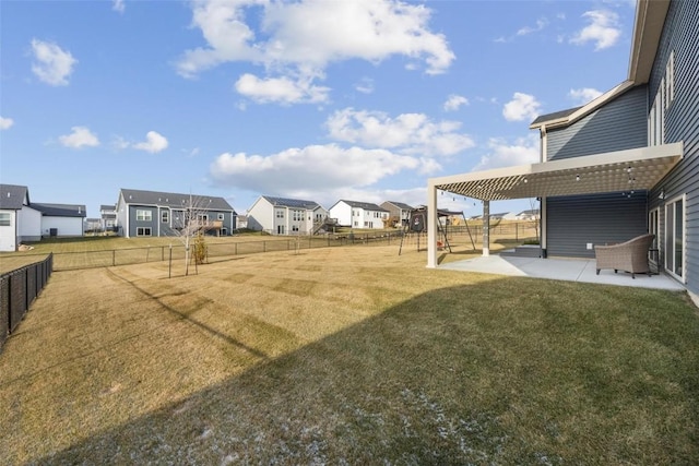 view of yard featuring a patio