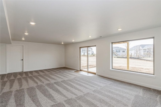 view of carpeted spare room