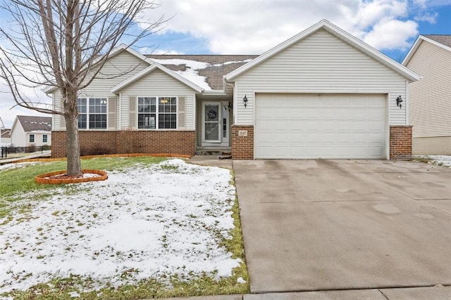 single story home featuring a garage