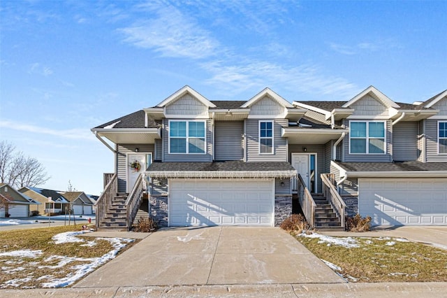 view of front facade featuring a garage