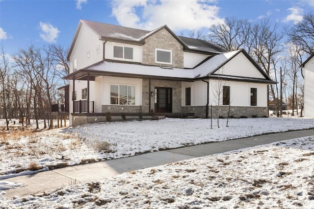 view of front of home featuring a porch