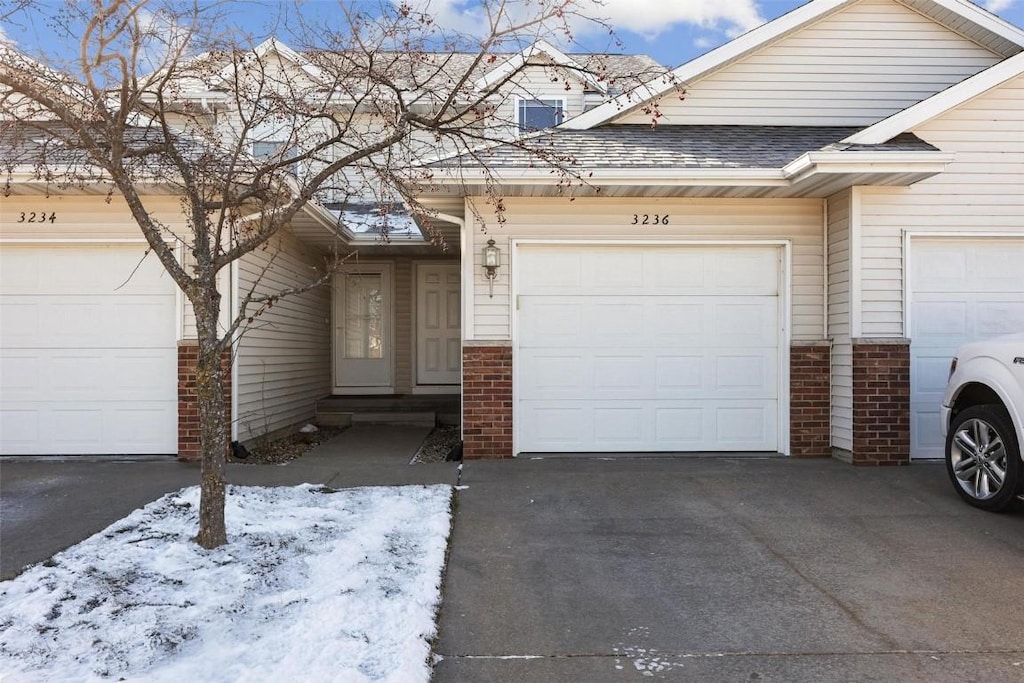 view of front of house featuring a garage