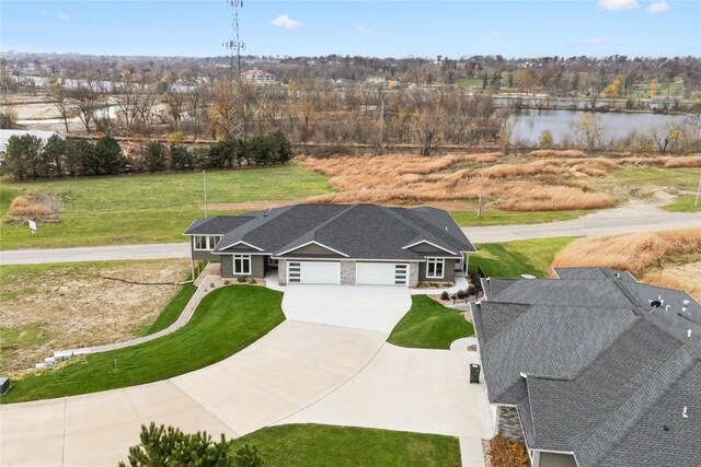 618 J Ave NE, Cedar Rapids, IA 52402 - view of subject property with a nearby body of water