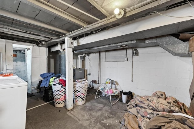 basement featuring washer / clothes dryer