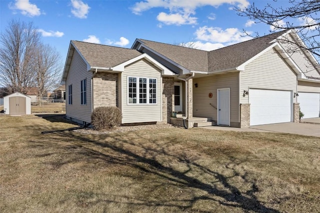 ranch-style home featuring a front yard