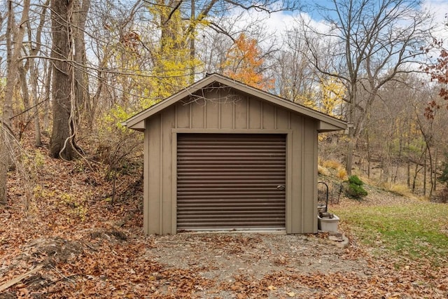 view of outdoor structure featuring a garage