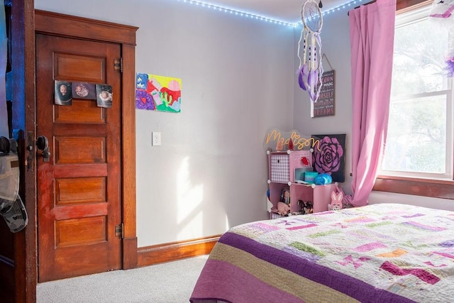 bedroom with carpet flooring