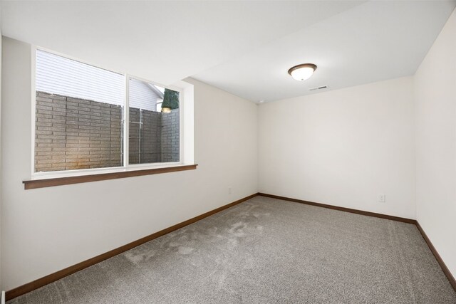 750 Hampshire Dr, Marion, IA 52302 - empty room with carpet and baseboards