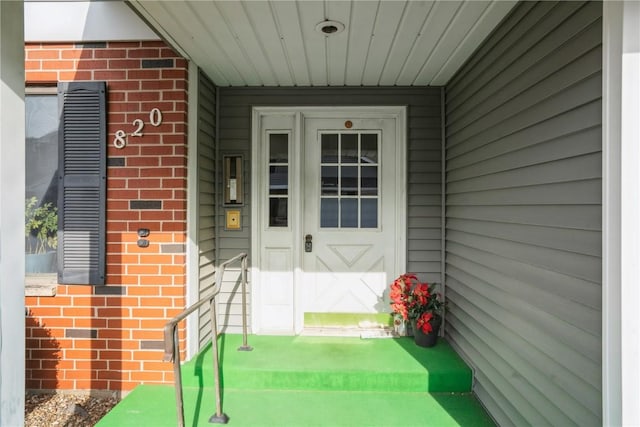 view of property entrance