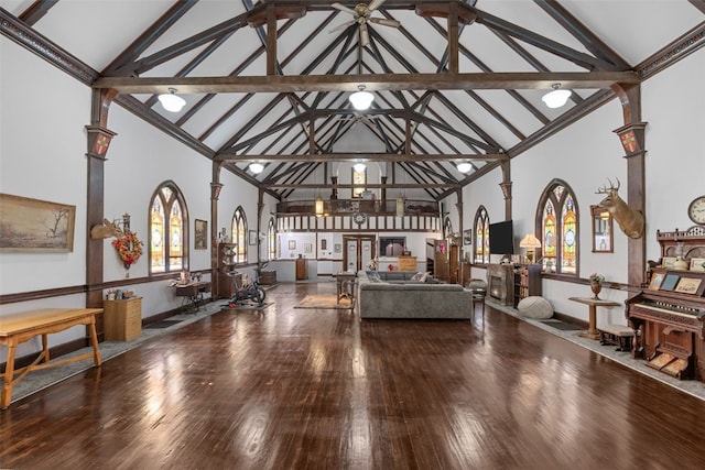 230 E Market St, Lisbon, IA 52253 - interior space