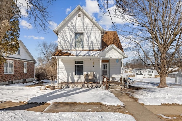 view of front facade with covered porch