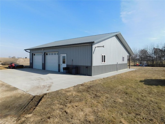 954 Monroe Ave, Tipton, IA 52772 - view of outbuilding with an outdoor structure