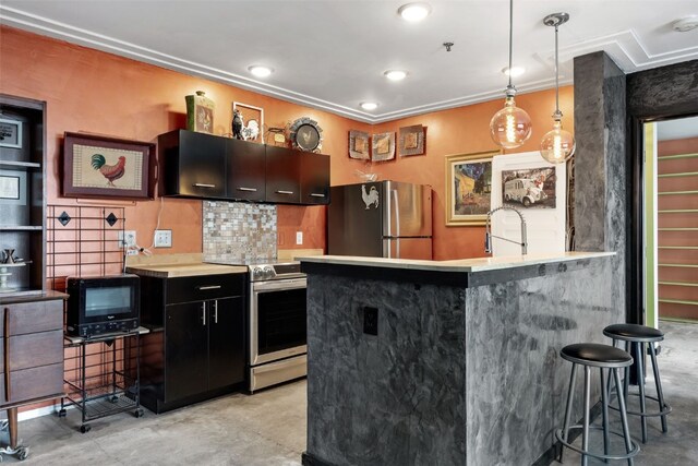 400 1st St SE Unit 203, Cedar Rapids, IA 52401 - bar area featuring stainless steel appliances, finished concrete floors, decorative backsplash, a sink, and crown molding