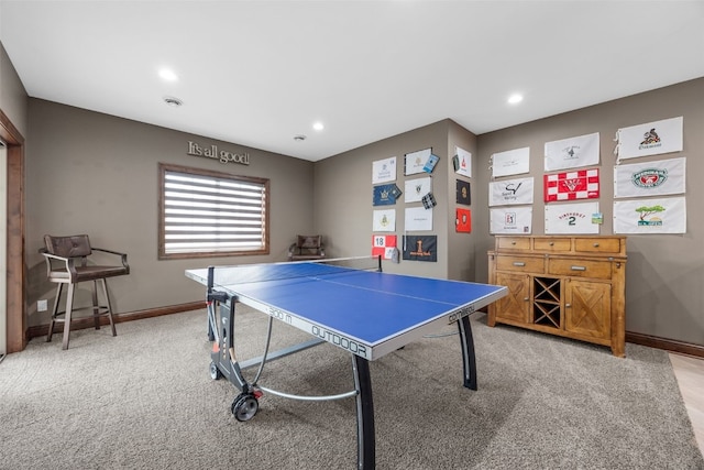 rec room with light carpet, baseboards, and recessed lighting