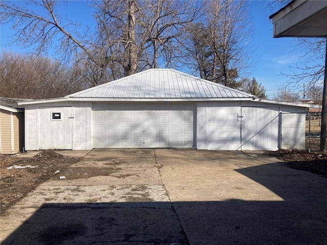 view of detached garage