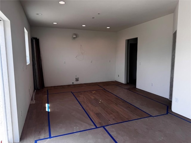 225 Meadows Field Dr NE, Cedar Rapids, IA 52402 - spare room featuring recessed lighting