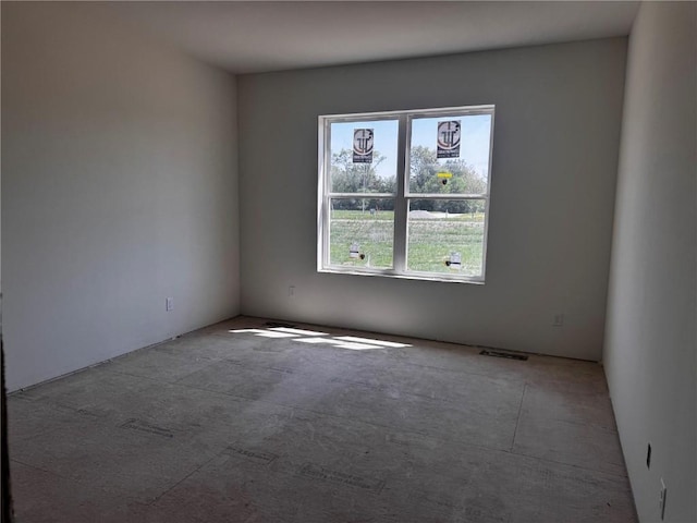 225 Meadows Field Dr NE, Cedar Rapids, IA 52402 - view of spare room