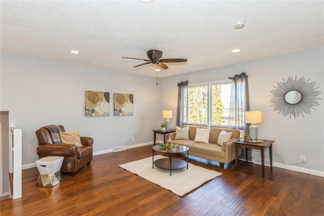 living room featuring recessed lighting, wood finished floors, baseboards, and ceiling fan