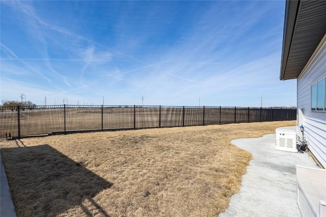 view of yard featuring a fenced backyard