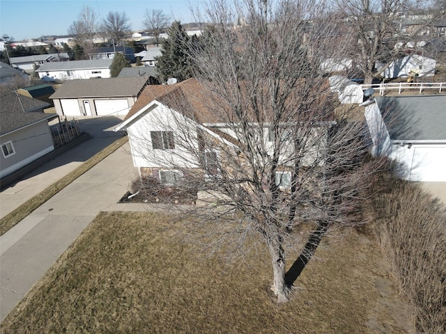 drone / aerial view featuring a residential view