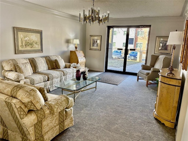 living area featuring a textured ceiling, an inviting chandelier, carpet flooring, and crown molding