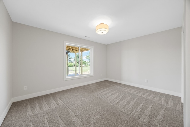 4018 Peridot Dr, Marion, IA 52302 - carpeted empty room with baseboards