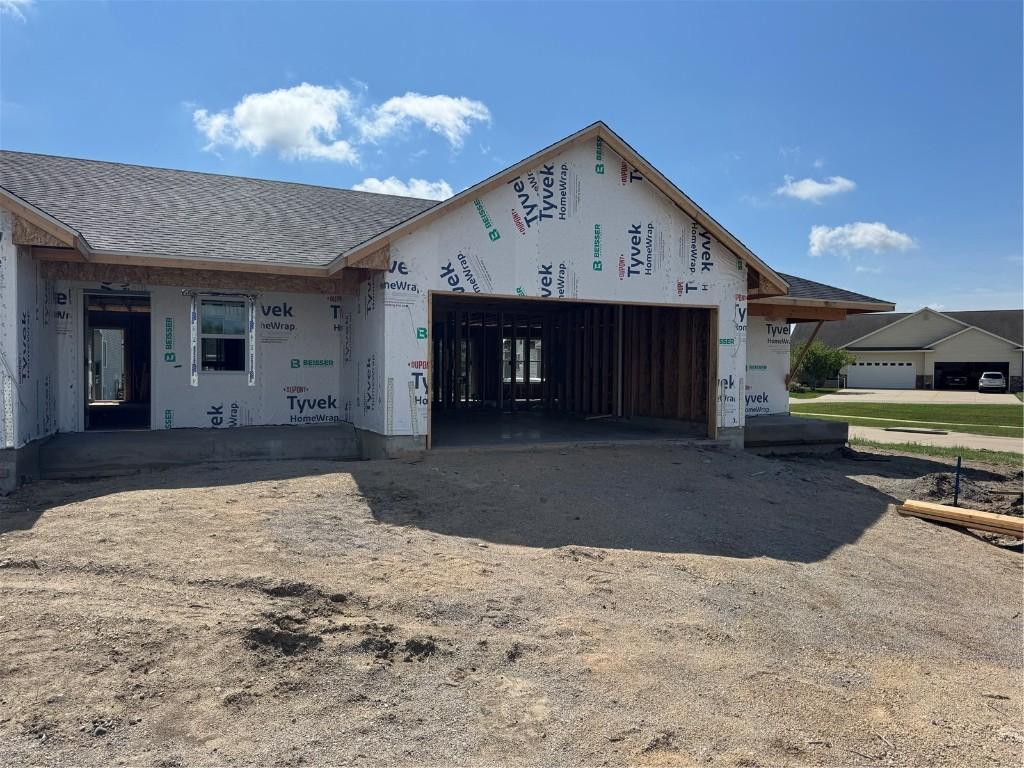 7112 Waterview Dr, Cedar Rapids, IA 52404