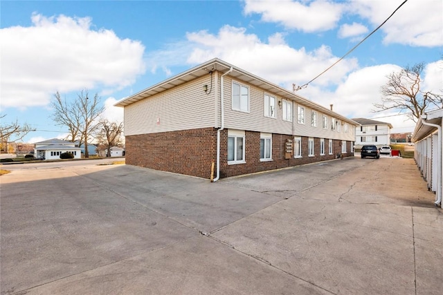 3212 Wilson Ave SW, Cedar Rapids, IA 52404 - view of property exterior with brick siding