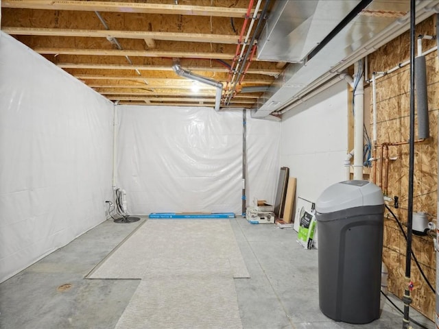 3120 Timber Ridge Ct, Hiawatha, IA 52233 - unfinished below grade area featuring a water softener