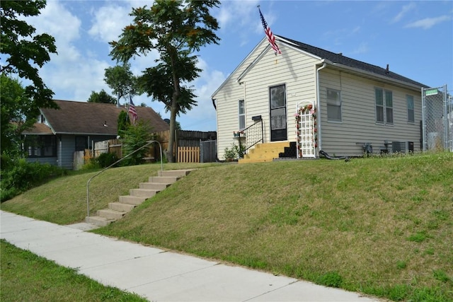 855 Center Pt NE, Cedar Rapids, IA 52402 - view of front of home