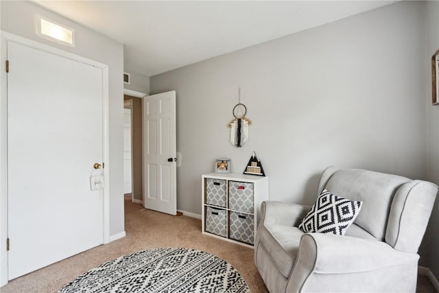 335 Parkland Dr SE, Cedar Rapids, IA 52403 - living area featuring light carpet and baseboards