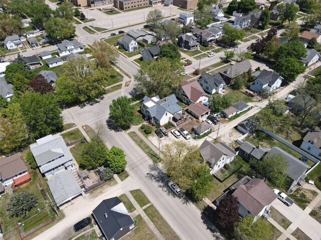 409 N Brewer St, Manchester, IA 52057 - photo 32