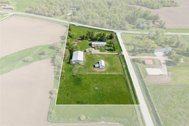 6119 28th Ave Dr, Vinton, IA 52349 - overview of rural landscape featuring property parcel outlined
