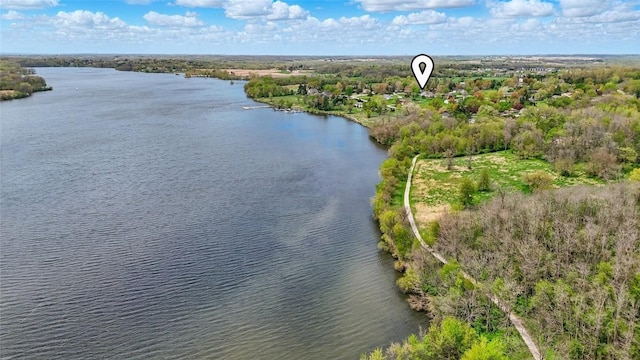 1659 Apache Dr NE, Solon, IA 52333 - bird's eye view of a large body of water