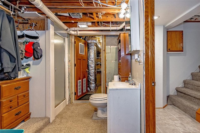 1100 Vernon Hill Blvd, Cedar Rapids, IA 52403 - unfinished below grade area with a sink and stairway