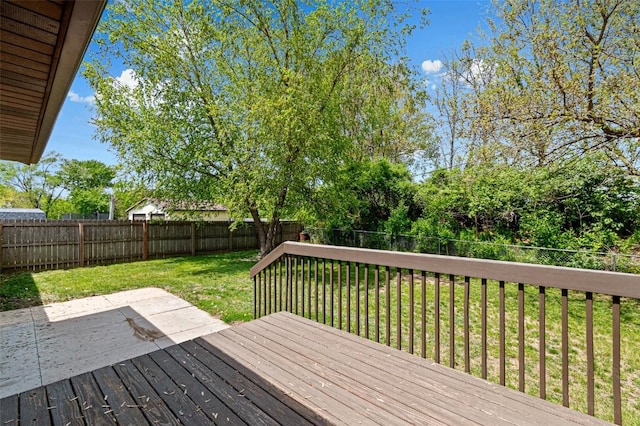 206 Hilltop Rd SW, Swisher, IA 52338 - view of wooden deck