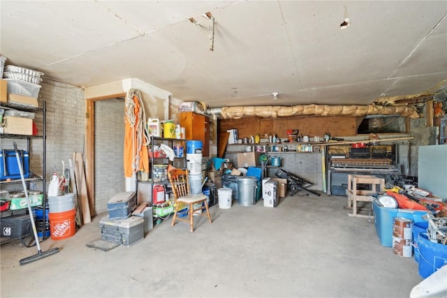 829 Union Ave, Lowden, IA 52255 - view of below grade area
