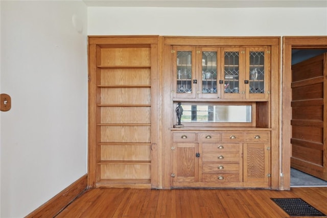 829 Union Ave, Lowden, IA 52255 - view of closet