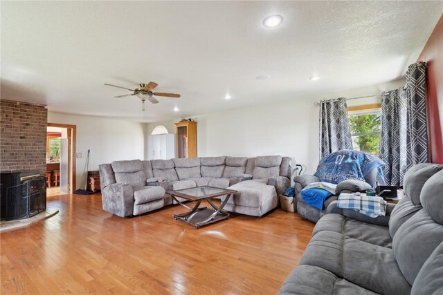 829 Union Ave, Lowden, IA 52255 - living area featuring light wood finished floors, ceiling fan, and recessed lighting