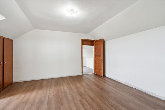 829 Union Ave, Lowden, IA 52255 - bonus room featuring light wood-style flooring and lofted ceiling